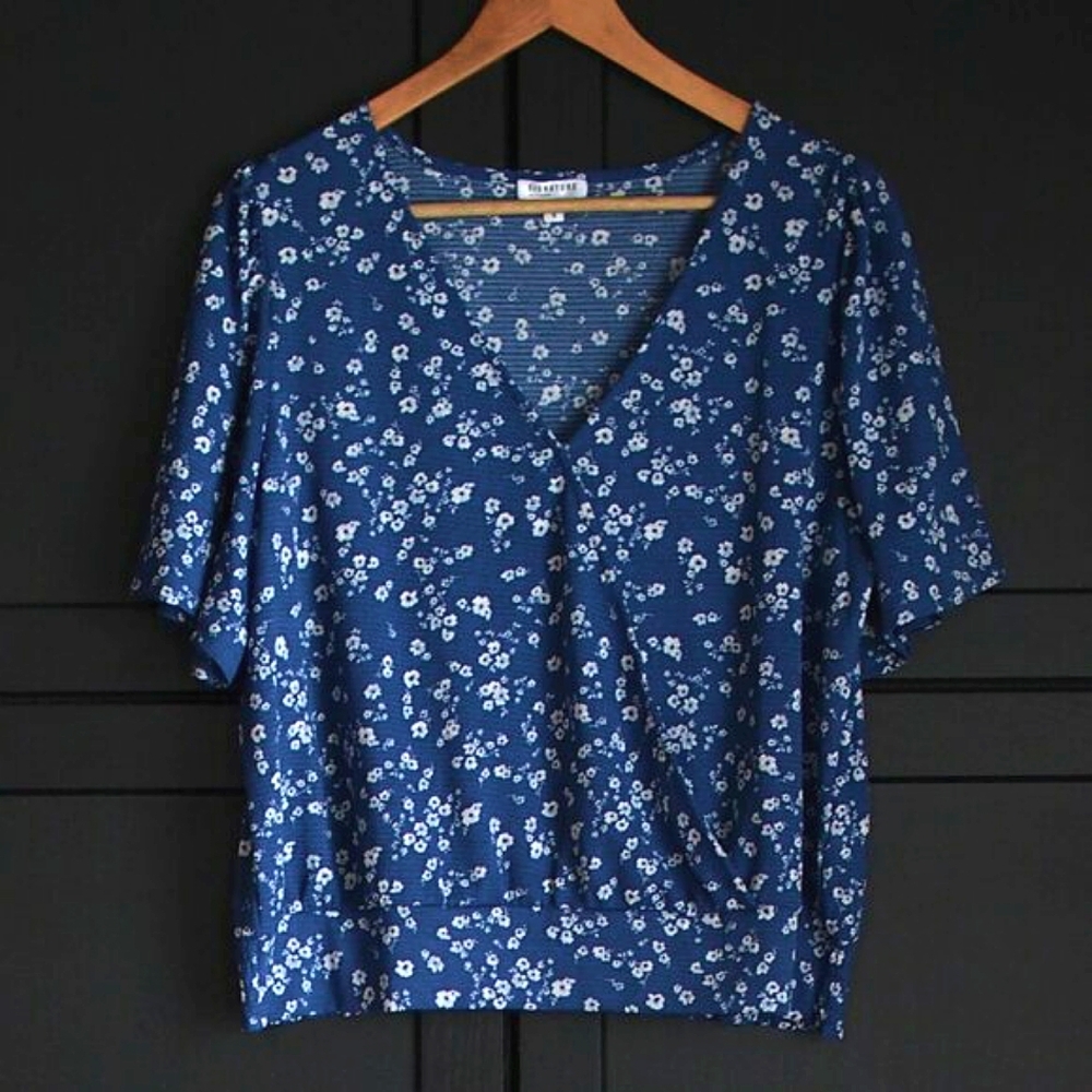 Signature Reitmans | Floral Short Sleeve Crossover Blouse